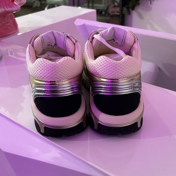 CHANEL Iridescent Cream Sneakers - Picture 3 of 6
